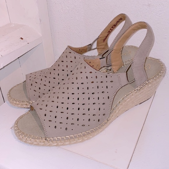 Clarks Artisan Sling Back Wedge Espadrilles Women’s Size 11 - Picture 1 of 11